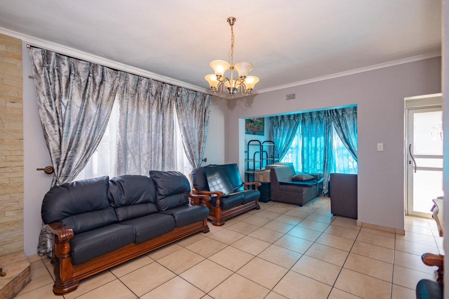 3 Bedroom Property for Sale in Mabille Park Western Cape